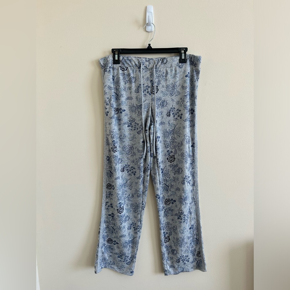 4 Piece Lucky Brand Pajama Set - Picture 8 of 12